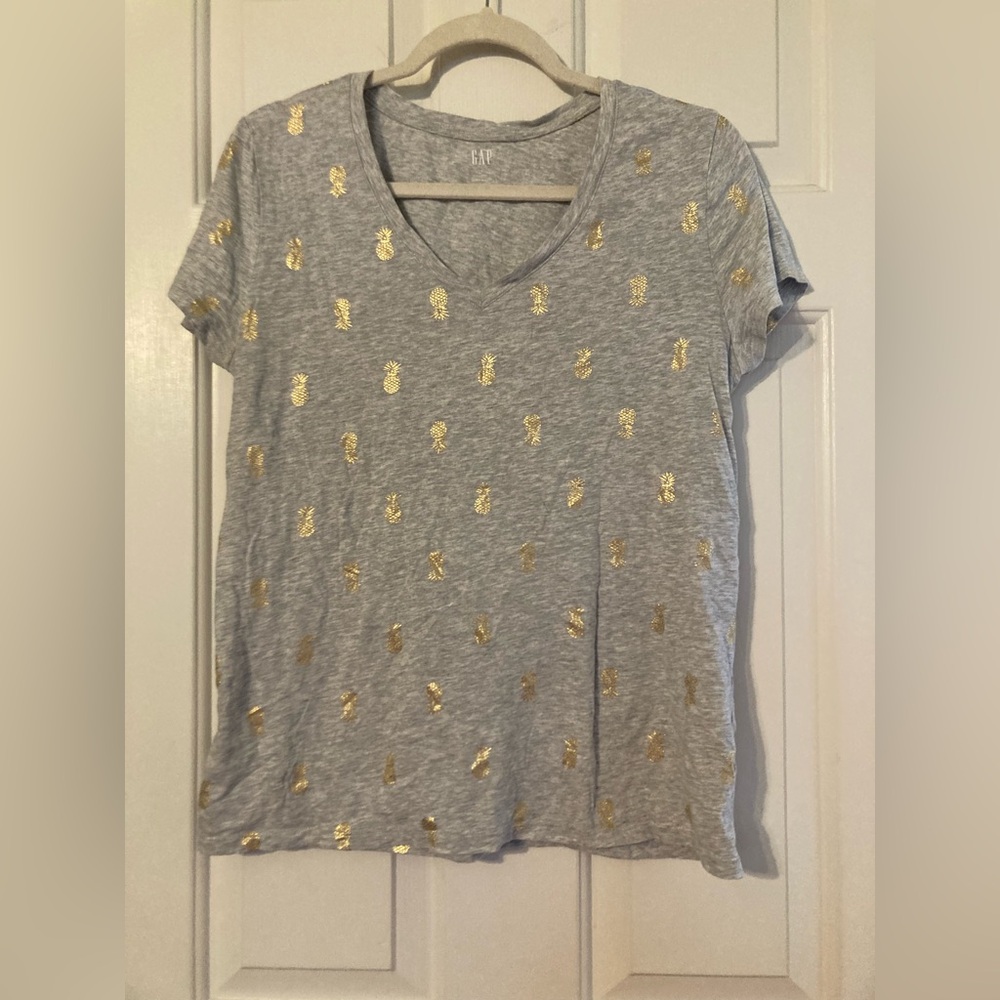 GAP Gray Top with Gold Pineapple Print